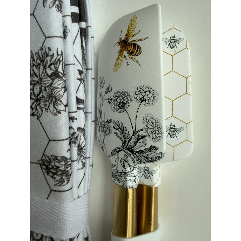 Williams Sonoma Bee Honeycomb 10 Pc Table Napkins Spatulas Set NWT Retail $167